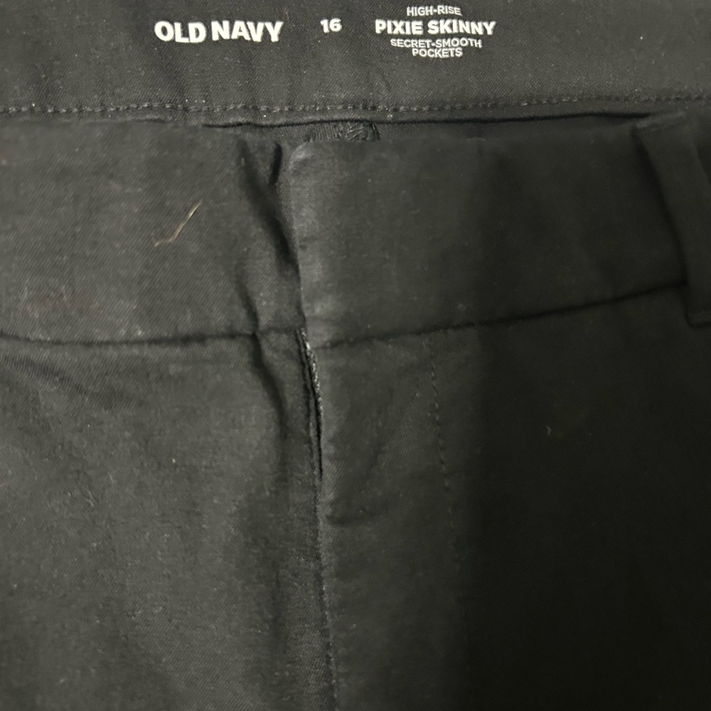 Old Navy Jet Black Pixie Skinny Trousers
